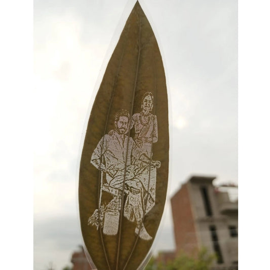 Generic Custom Engraved Leaf Art – Personalized Portrait on Natural Leaf