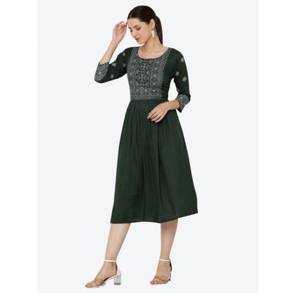 Generic Women's Casual Rayon 3-4th Sleeves Kurti (Green)