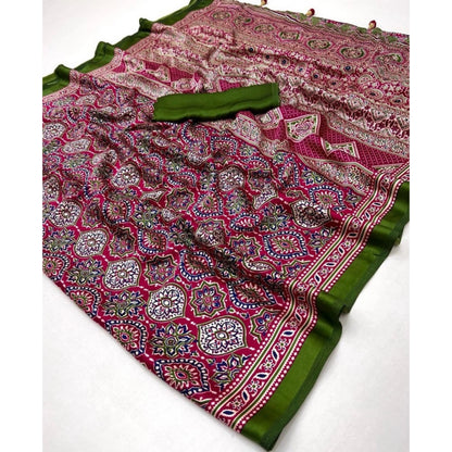 Generic Women's Crepe Printed Saree With Unstitched Blouse 5.5Mtr (Pink)